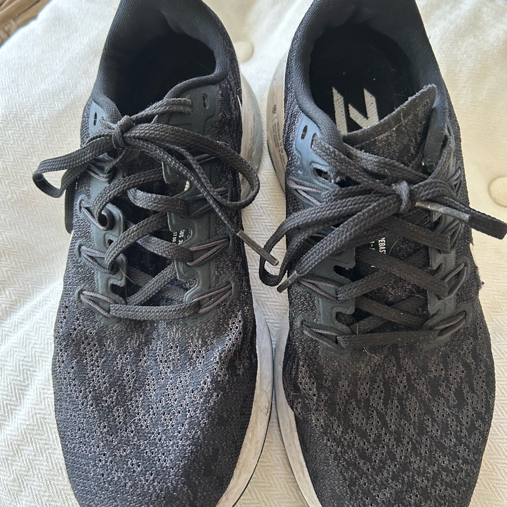 Nike Black and White Sneakers with Knit Upper